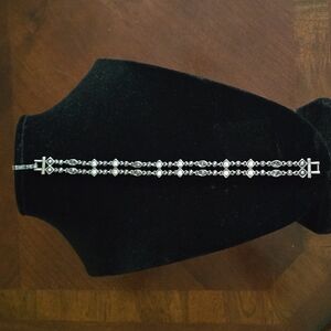 Beautiful Vintage Costume Bracelet